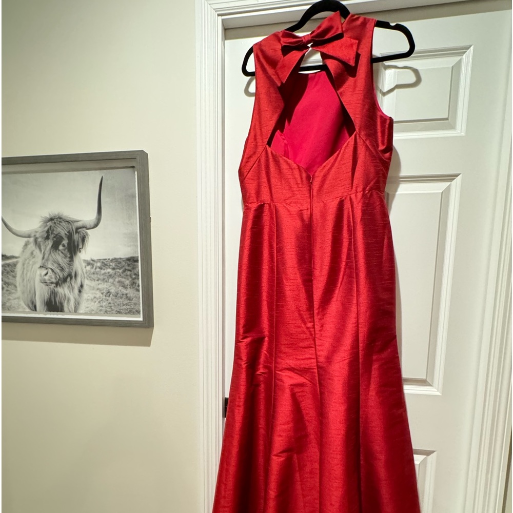 Perfect for the holidays! Alfred Sung Trumpet Ball Gown w/ Bow - NEW!